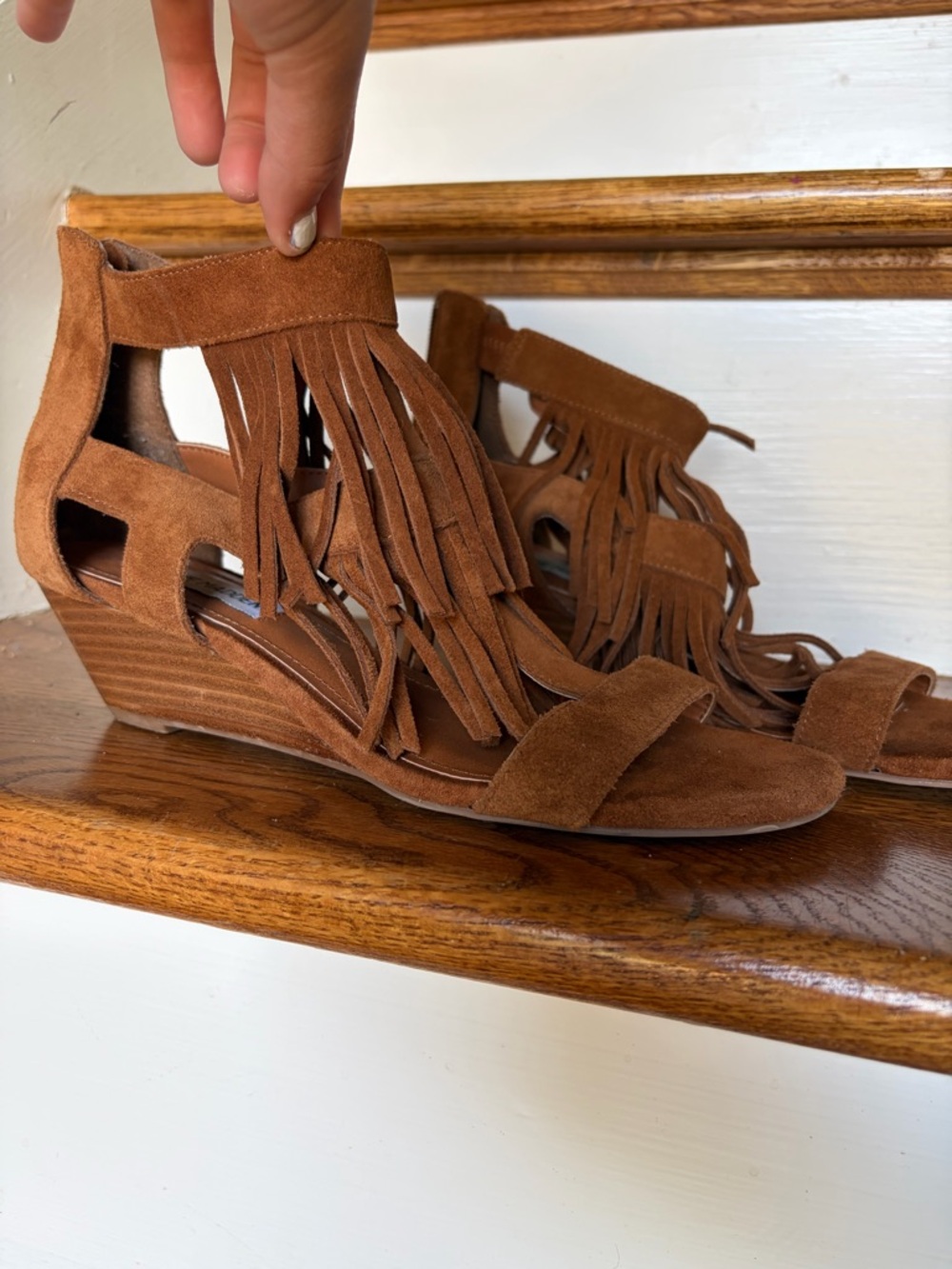Steve Madden Brown Suede Fringe Wedge Sandals